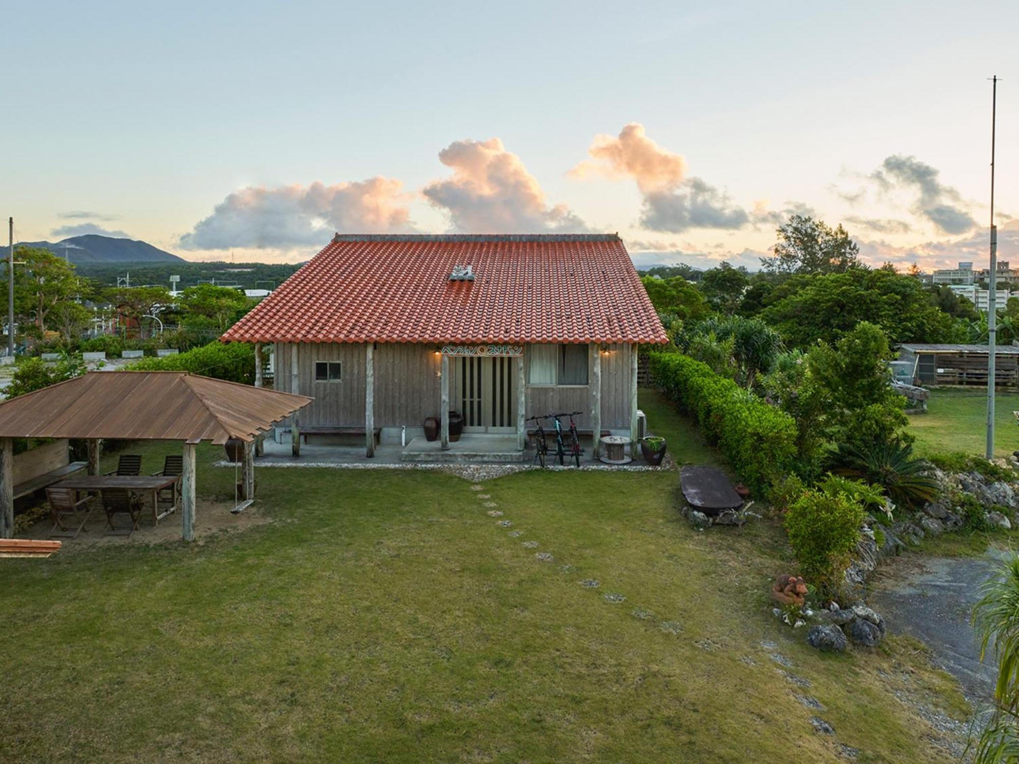 Pension Snadun Ginoza Exteriér fotografie