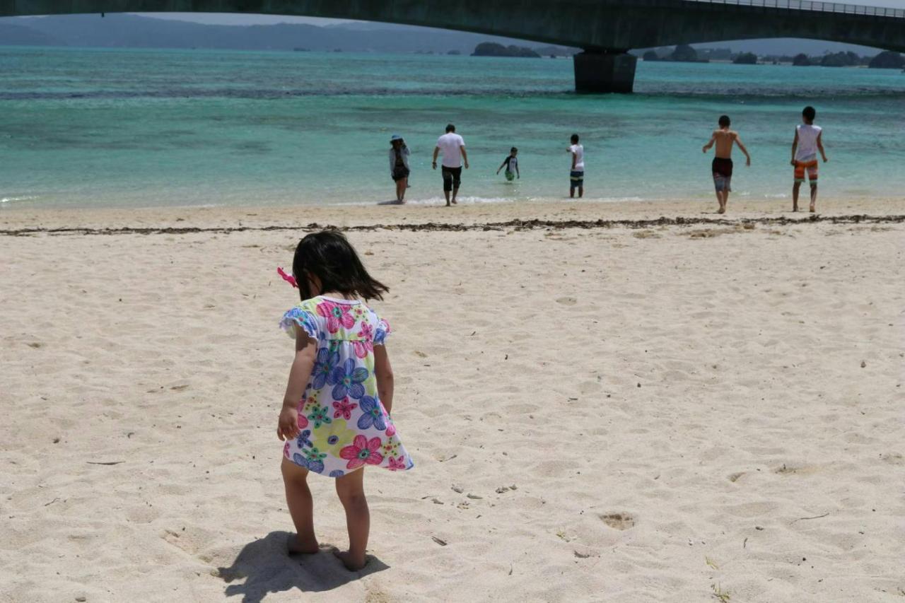 Pension Snadun Ginoza Exteriér fotografie